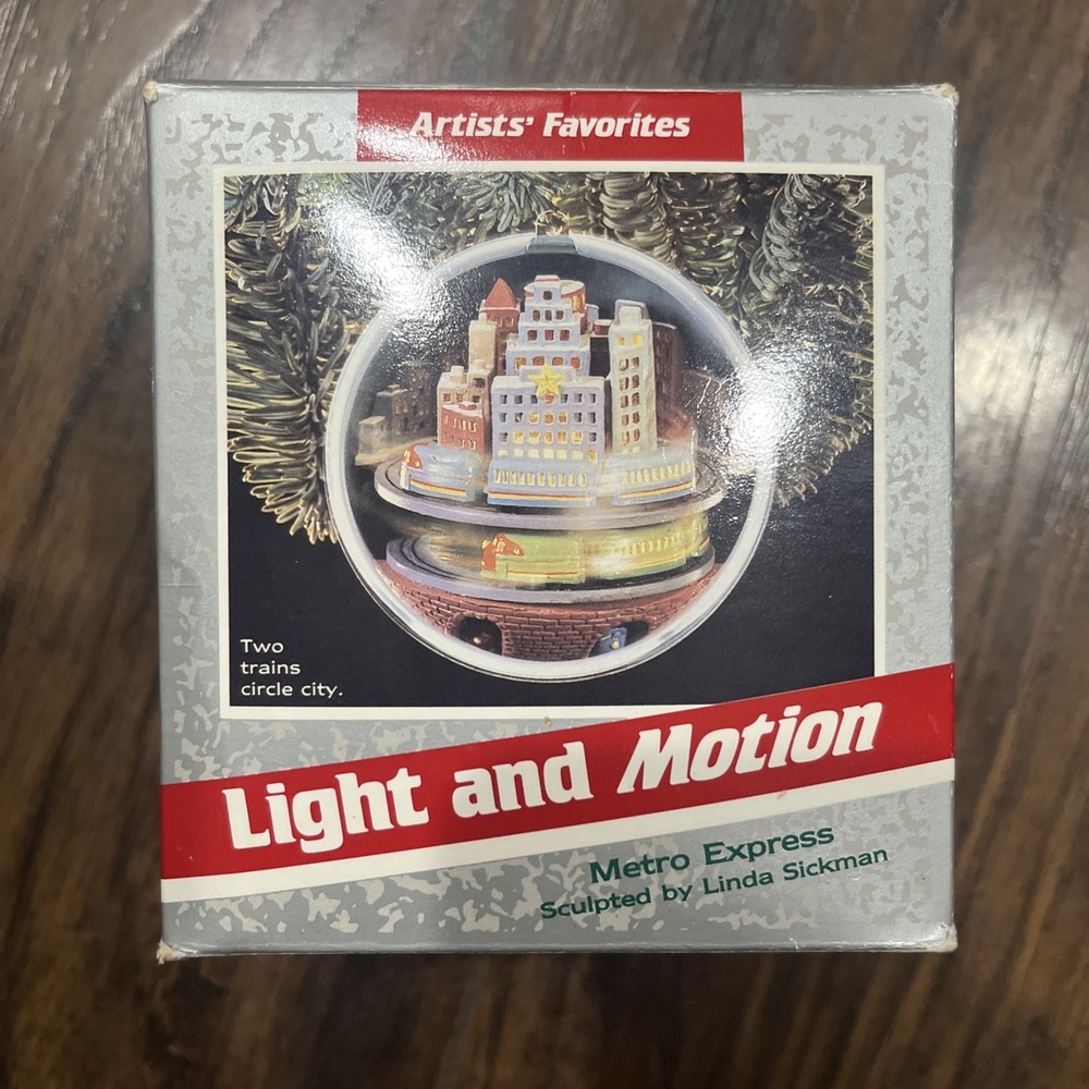 Hallmark Metro Express Magic Light and Motion Ornament Tested Works 1989‎
